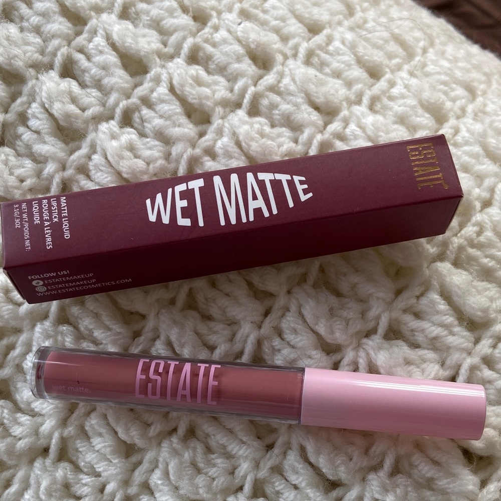 🆕Estate Wet Matte Liquid Lipstick in Edible